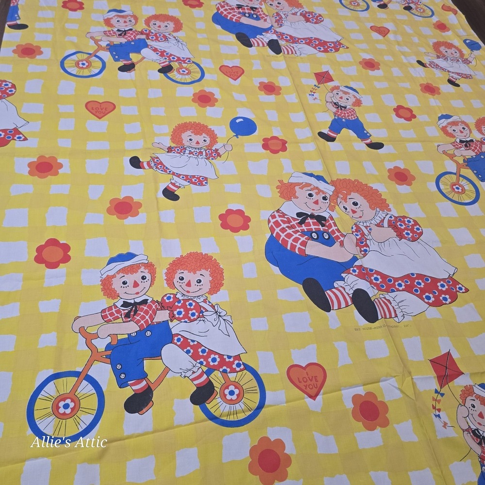 80s Raggedy Ann Andy Twin XL Flat Sheet Checkered Gingham Wamsutta Yellow Fabric